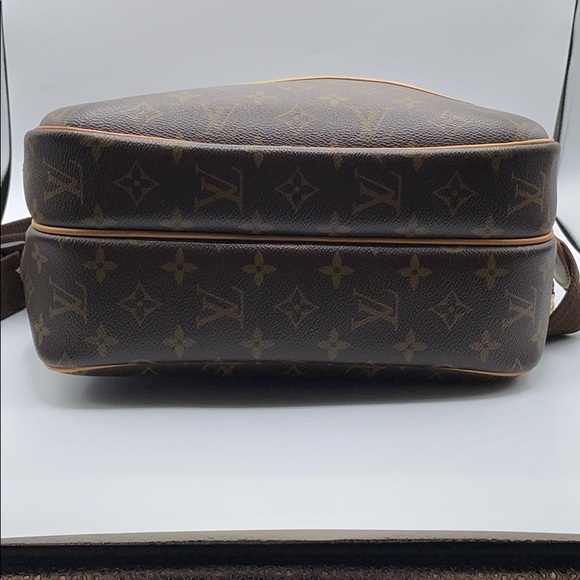 Authentic Louis Vuitton Reporter PM Crossbody Bag - Picture 6 of 13